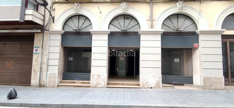 Foto 30e01372-b861-47e3-8ddb-6ce01a299d23. Alquiler local comercial en carrer del roser 10 local comercial molt cèntric en Reus
