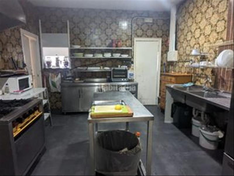 Foto 86081fb9-e632-4a85-90b3-5c20c43bb3a2. Business premise with heating in Llevant Reus