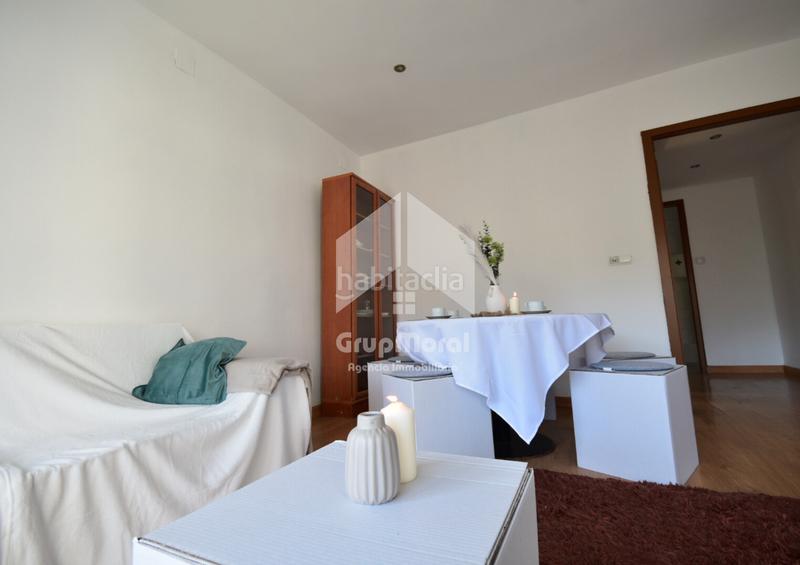 Foto f0dcd81e-dfe6-48ee-ad21-2193b0df22fd. Piso  en venta carrer general moragues 101 en Reus