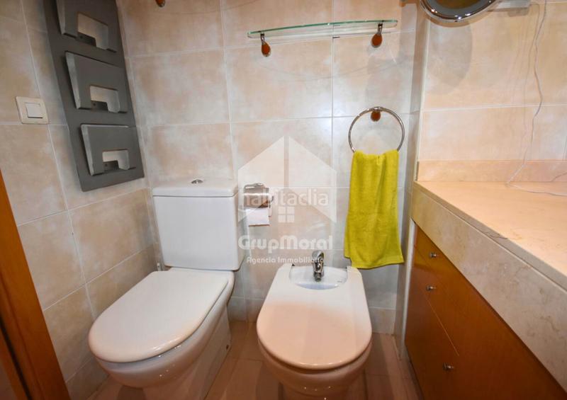 Foto 5d45935c-9929-4ae3-bb45-cda9ff01490c. Piso en carrer de tarragona 31 piso en venta en calle de tarragona 31, Centre, en Salou