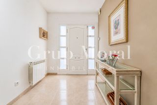 Xalet  Carrer de dom�nech soberano. Chalet adosado en venta en calle de dom�nech soberano