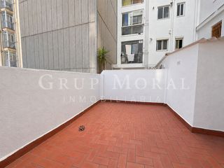 Appartement  Passeig de misericòrdia. Amplio piso con terrazas en una de las zonas más tranquilas y có