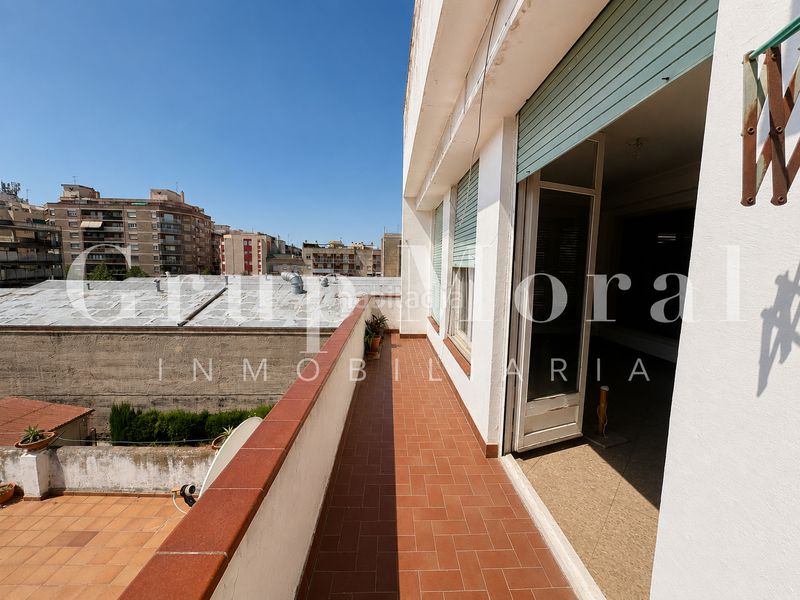Foto 4f7d1616-dcda-49c0-accd-fc82d282cd0a. Pis amb xemeneia calefacció a Centre Reus