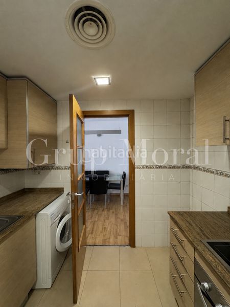 Foto 032b7294-6d85-4754-9be4-895abce69695. Pis amb calefacció aparcament a Llevant Reus
