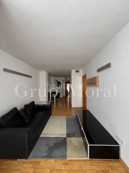 Foto febdcce9-bc19-4f27-9bbe-de8823243851. Pis amb calefacció aparcament a Llevant Reus