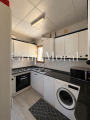 Appartamento  Carrer de sant lluís. Piso de 3 habitaciones en reus, a pocos minutos del centro