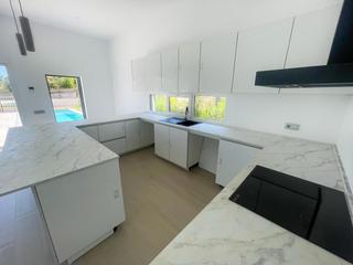 Casa a Roca tosa 49. Casa de obra nueva en mas trempat santa cristina daro