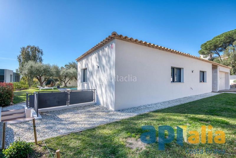 Foto 7b21a5bd-06dc-4d01-a89b-99d04b5e5ea5. Casa amb calefacció aparcament piscina a Urbanitzacions Platja d´Aro
