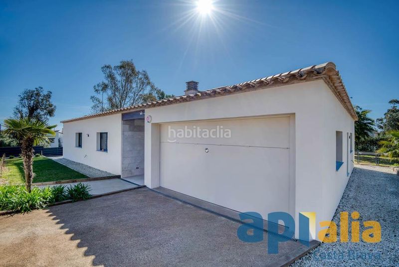 Foto dbd1c5fd-27c5-40a3-8df2-4b2e50f18b80. Casa amb calefacció aparcament piscina a Urbanitzacions Platja d´Aro
