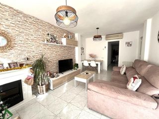Pis a Vilartagues-Tueda de Dalt. Piso luminoso con terraza comunitaria y balcón en zona con todos