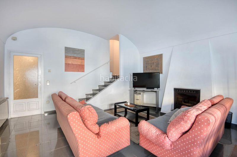 Foto 70815168-c5d0-4179-b977-7c4fd7228111. Casa adossada amb calefacció a Centre Palafrugell