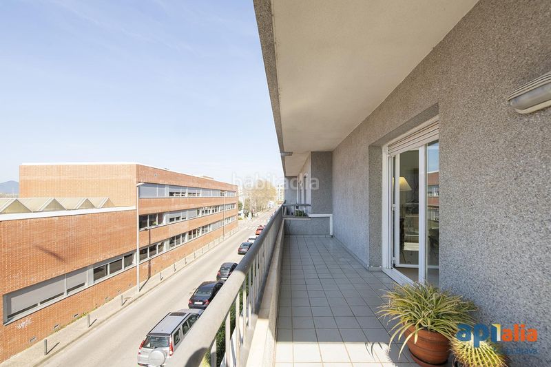 Foto 28644c5d-9df0-41f6-ad0a-49c2e123a80e. Apartament amb calefacció a La Devesa Girona