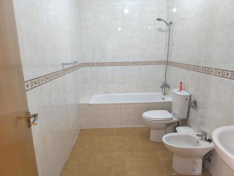 Foto 3b58e7f8-c30a-4515-8ed5-50c28e21d177. Casa a schiera con riscaldamento parcheggio in Recas