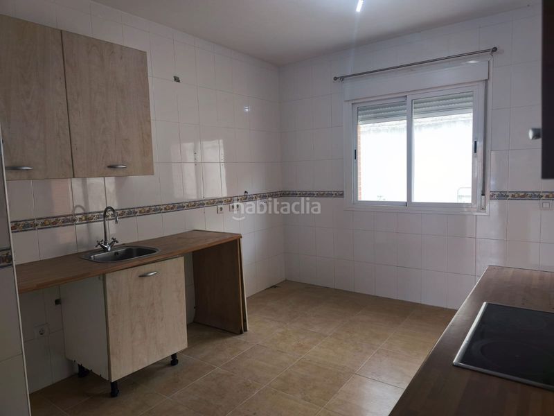 Foto 4521b0f3-8696-45f2-8872-4194ffdc97a8. Casa a schiera con riscaldamento parcheggio in Recas