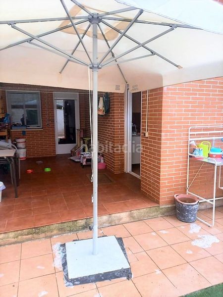 Foto 8aea862f-649c-42df-8bca-0e67b48fad41. Maison jumelée avec chauffage parking dans Recas