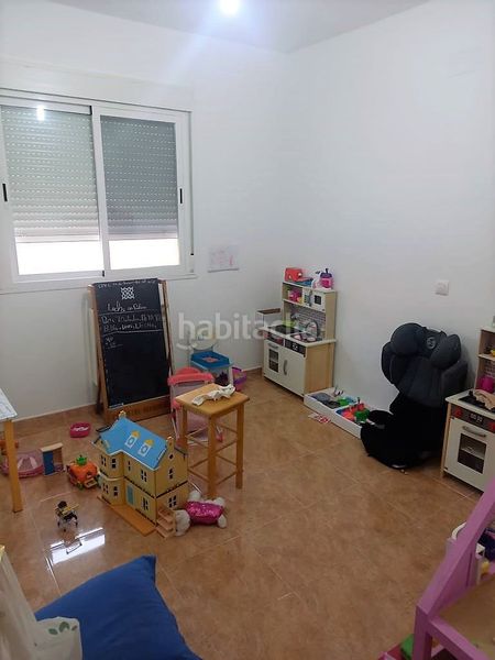 Foto cc5452e8-a59d-44be-b569-b59bfeb7b906. Maison jumelée avec chauffage parking dans Recas