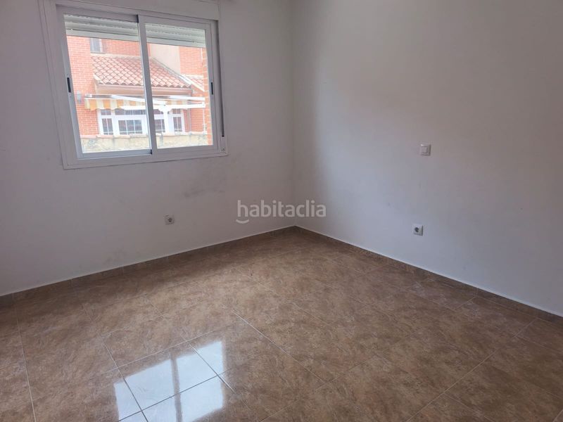 Foto cf2ba051-b818-4205-a2ef-e0cb0d9b6022. Casa a schiera con riscaldamento parcheggio in Recas