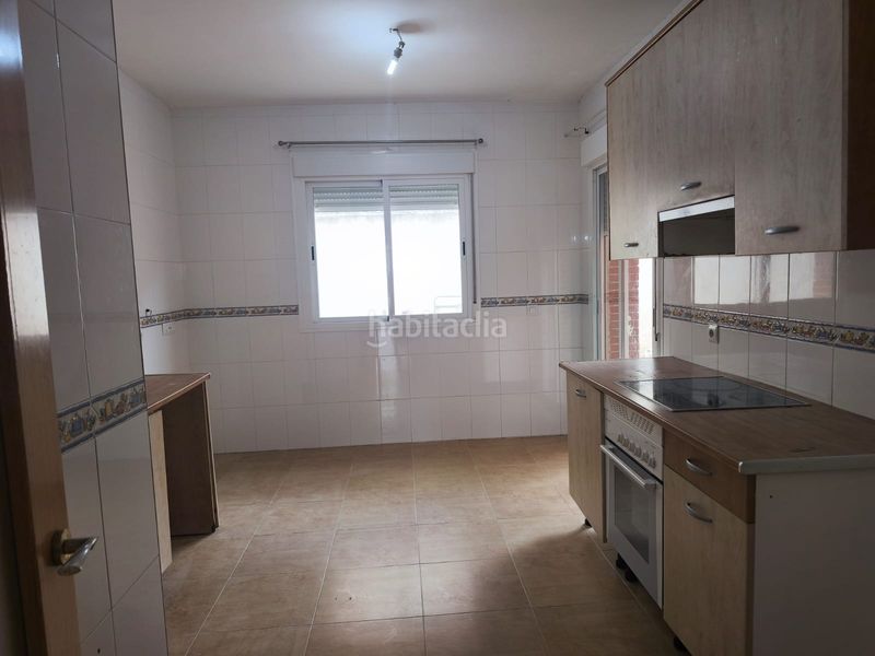 Foto f0b06ac9-d9c8-4a5d-9cb9-b855bea4d356. Casa a schiera con riscaldamento parcheggio in Recas