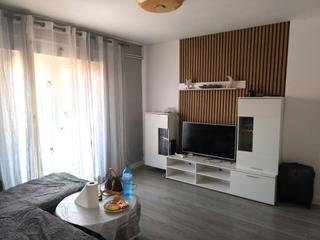 Piso en Centro. **piso en venta - oportunidad para inversores en el corazón de l