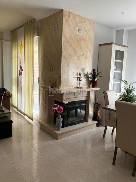 Foto e8f456c0-67d7-4b72-8060-b07f2415aefd. Chalet with fireplace heating in El Arroyo-La Fuente Fuenlabrada