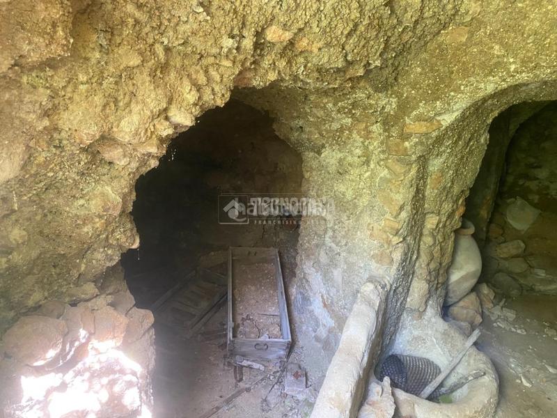 Foto 6db806da-def4-43f5-9443-043a2c411e95. Doppelhaus mit parking in Fuentenovilla