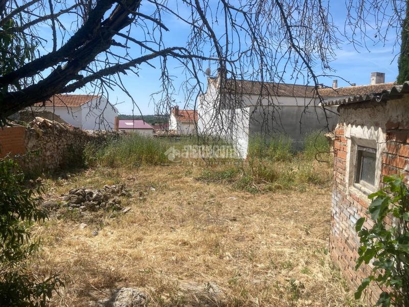 Foto 9c1391a5-fb3f-40e3-b054-97ae335eed8c. Doppelhaus mit parking in Fuentenovilla