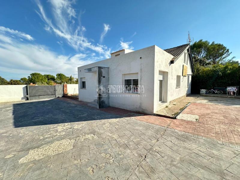 Foto 48fc8ba5-8dc4-4cdd-9bd4-dfd80a6e191e. Casa in Pioz