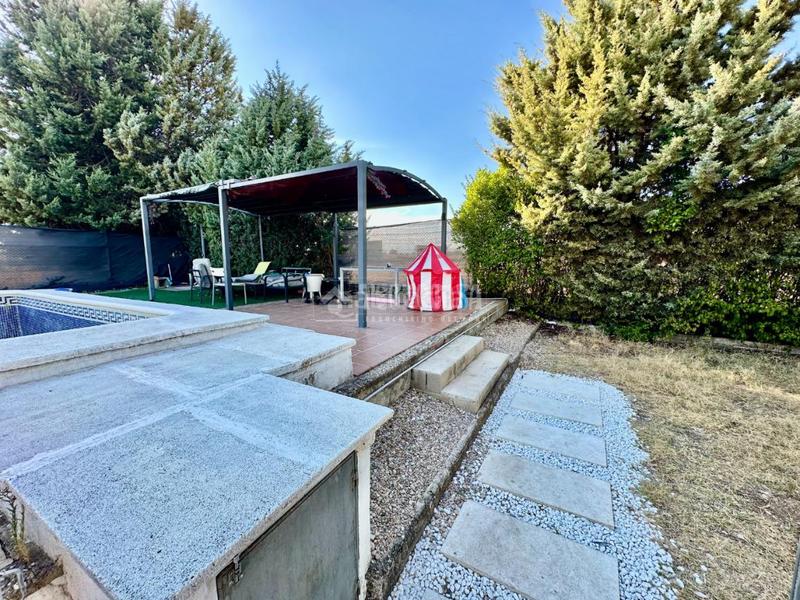 Foto 65a10b44-2652-4f13-90a4-681befdc2de8. Casa in Pioz