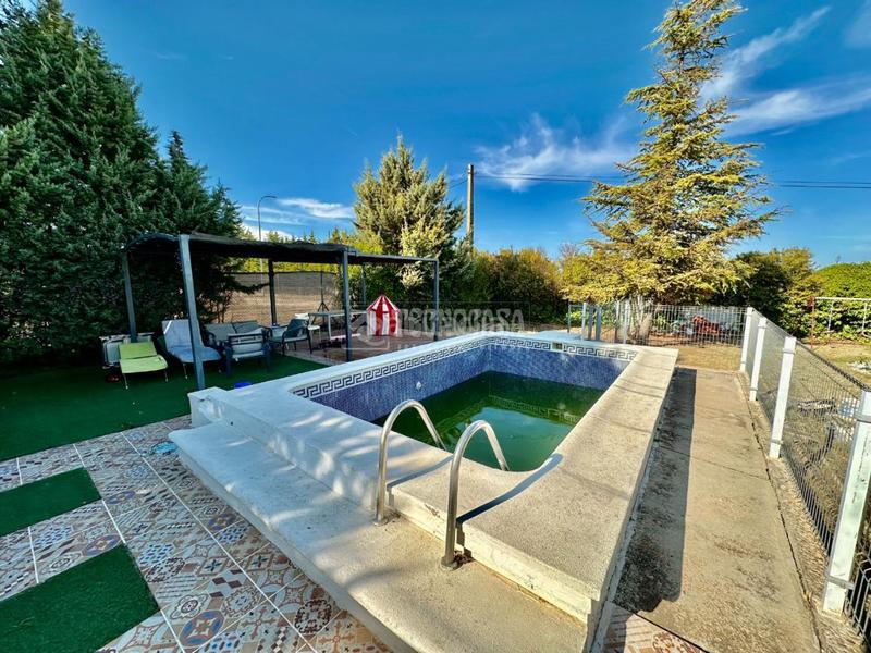 Foto 8746bcc0-be60-4b9c-b9f2-8d39540a86a9. Casa in Pioz