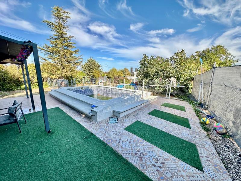 Foto eed6c072-35d1-4ff8-99b9-df32c4918056. Casa in Pioz