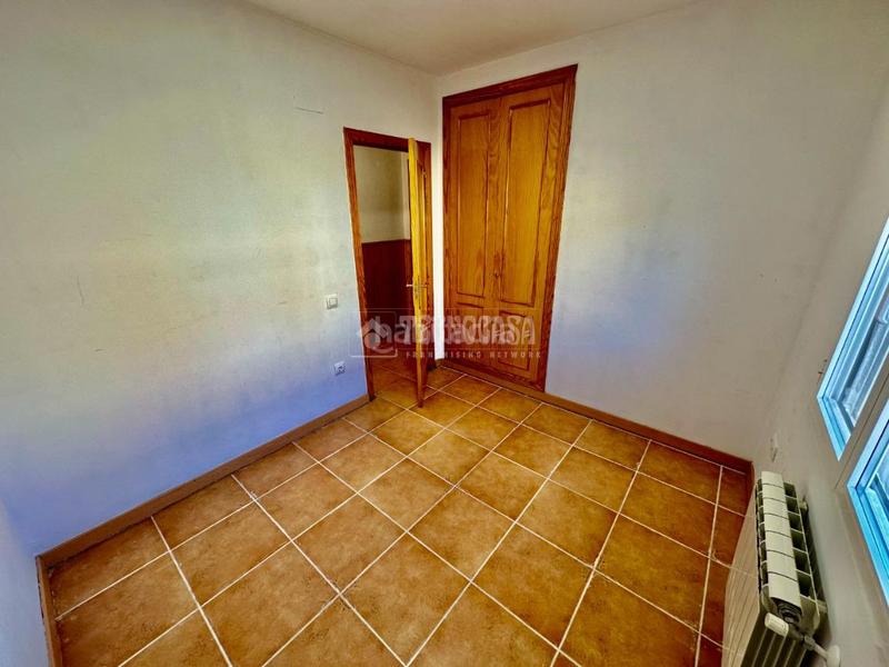 Foto 3b2101df-017e-4184-b26f-b385703198f1. House with heating parking in Pioz