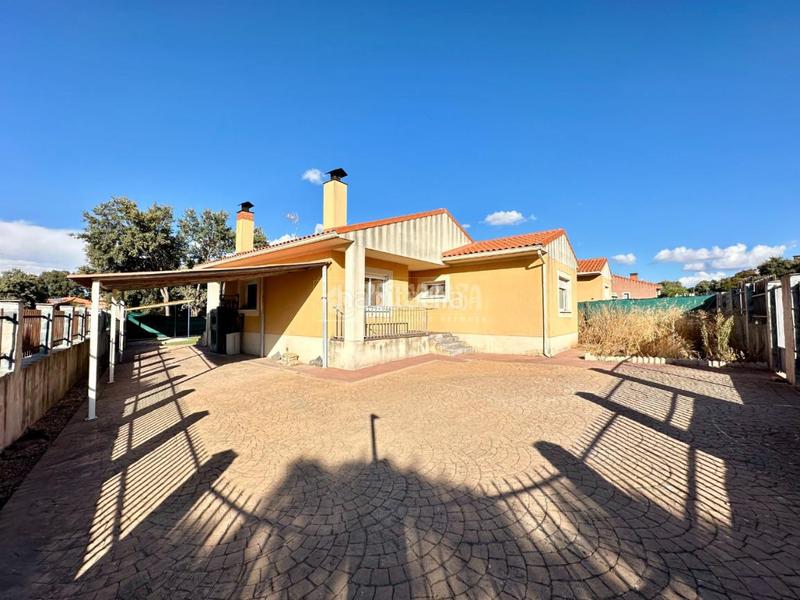 Foto 419c75ab-3ca6-48f1-875b-7d9f4d84e9ad. House with heating parking in Pioz