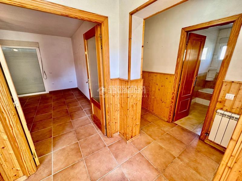 Foto 4ff4c9c2-a11e-41c8-b8fb-147e8827fee4. House with heating parking in Pioz