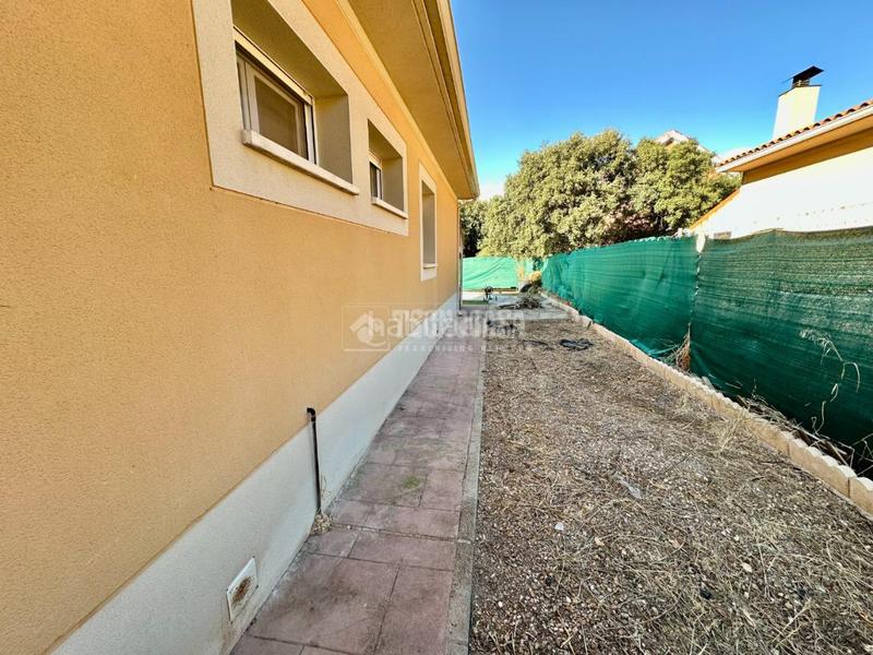 Foto 5358bb9b-5a7c-4bc7-943d-6f743819d7c5. House with heating parking in Pioz