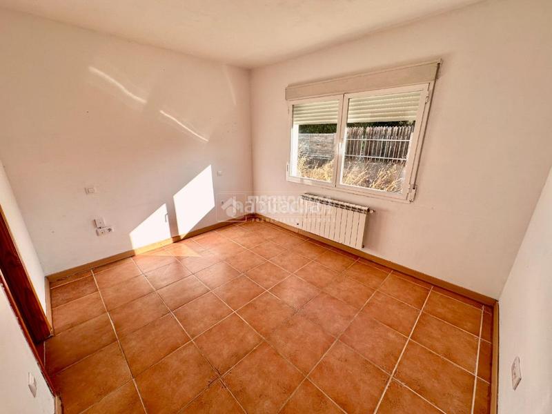 Foto 8a18347f-50ce-43b7-9375-acafa8bf43ad. House with heating parking in Pioz