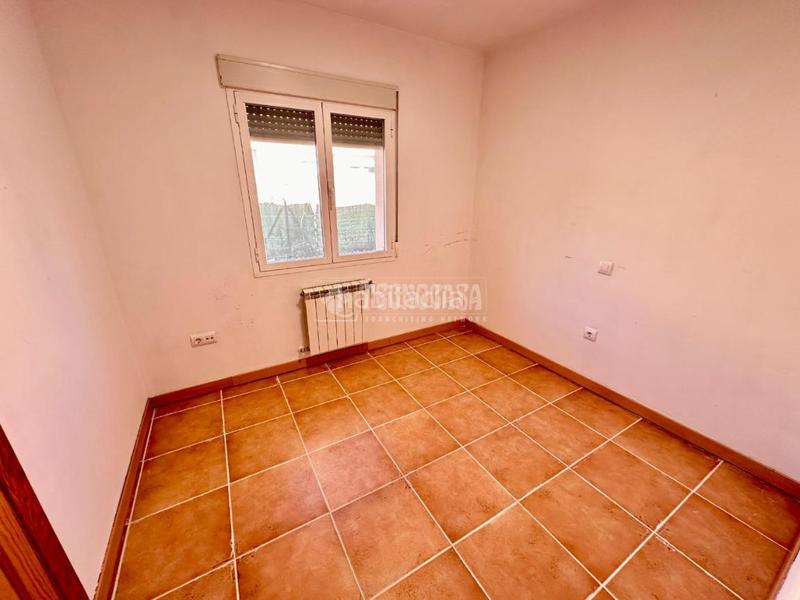 Foto 9ac5aca4-3d05-46c7-8140-f514a1557e80. House with heating parking in Pioz