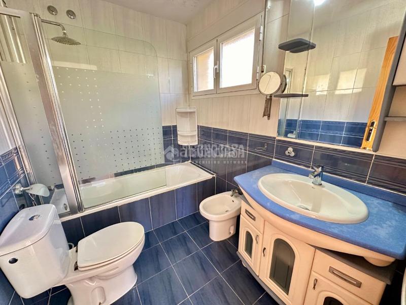 Foto af2d18d4-5131-4fcc-afe5-2ec7f79c9da9. House with heating parking in Pioz