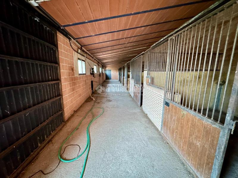 Foto 08ab01f2-a9f6-431e-a614-bce6ceb14eee. Terreno residenziale in Yebra