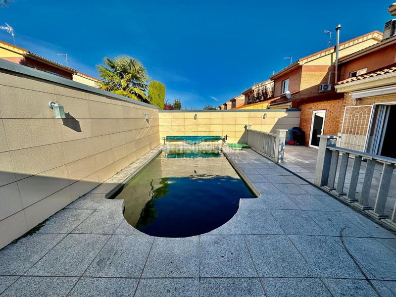 Foto 1b986e37-8d71-4be8-85fc-14e9691835cb. Casa aparellada amb calefacció aparcament a Pozo de Guadalajara