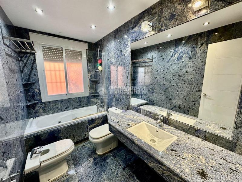 Foto 2b1dcbda-77ad-460f-a8c2-2e5ee18887af. Casa aparellada amb calefacció aparcament a Pozo de Guadalajara