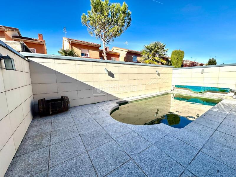 Foto c2624d2a-2085-4295-8760-a360a694e1e5. Casa aparellada amb calefacció aparcament a Pozo de Guadalajara