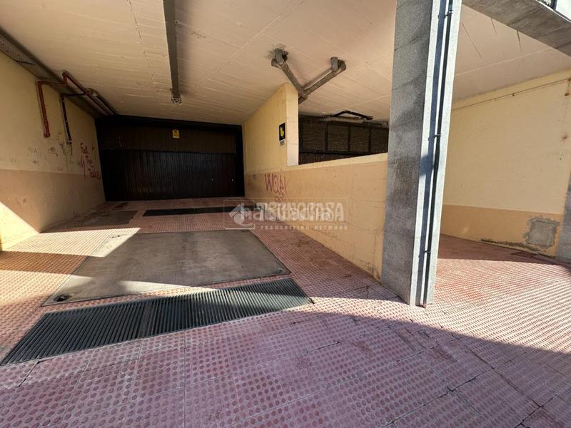 Foto 3aa2d33b-a977-43b2-b6f0-9ac239221b39. Posto auto in Santos de la Humosa (Los)