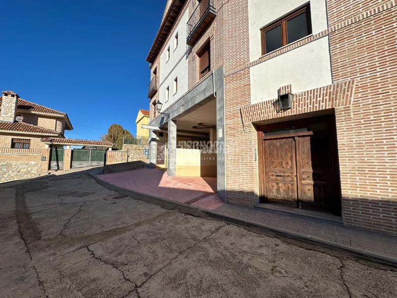 Foto 98ae0a39-1c55-44b3-a1a5-36c61933382c. Posto auto in Santos de la Humosa (Los)