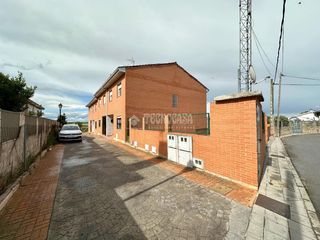 Towny house in Pioz. Casa en venta en pioz