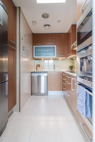 Foto 504ec299-ae77-4ece-8597-edc1ba9046fa. Rent flat with heating parking pool in Legazpi Madrid