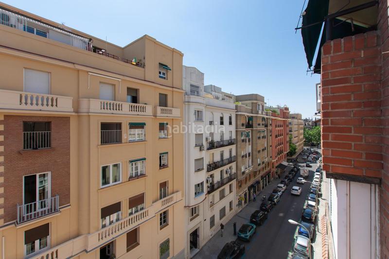 Foto 48b08da0-0ddb-4879-a8e8-9122eafbf3b3. Piso quinto exterior con dos terrazas en pleno Almagro en Madrid