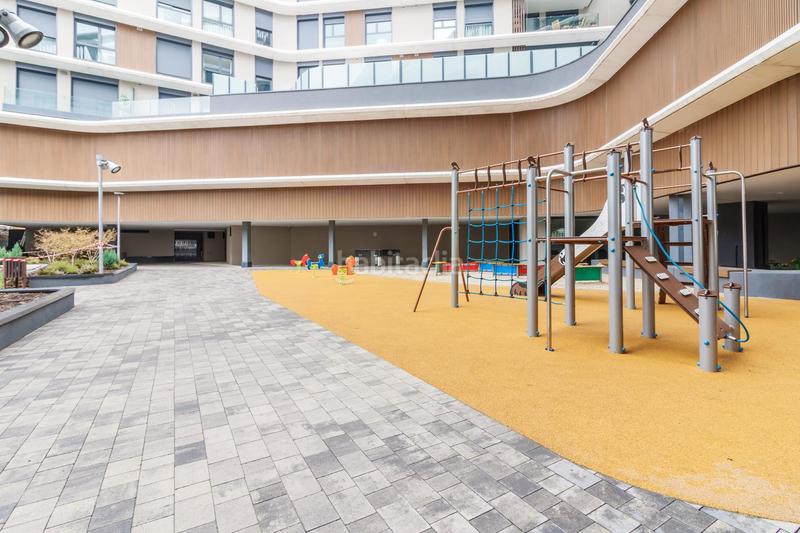 Foto df77d3b7-cb4a-4938-a1a6-f91efc21a5f3. Affitto appartamento con riscaldamento parcheggio piscina in Madrid