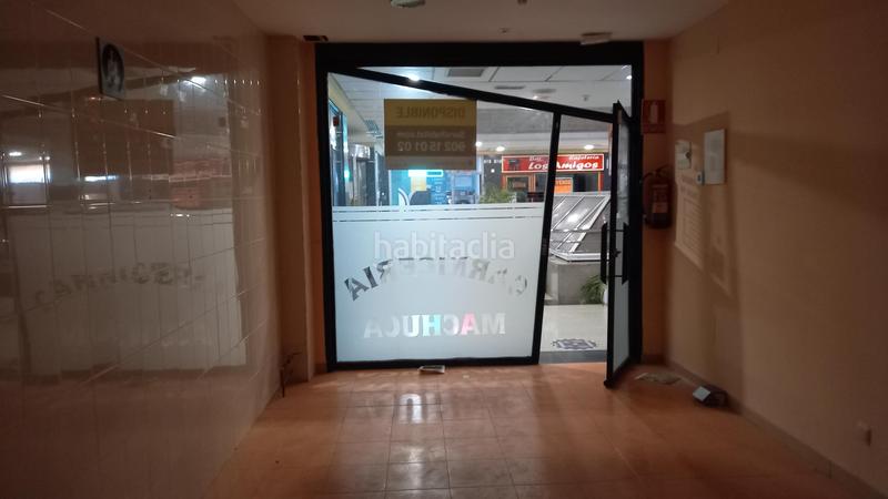 Foto bfb9d086-65bb-4c89-babf-dfe77d0b2354. Local comercial a avenida de Valladolid 1 a Val Alcalá de Henares