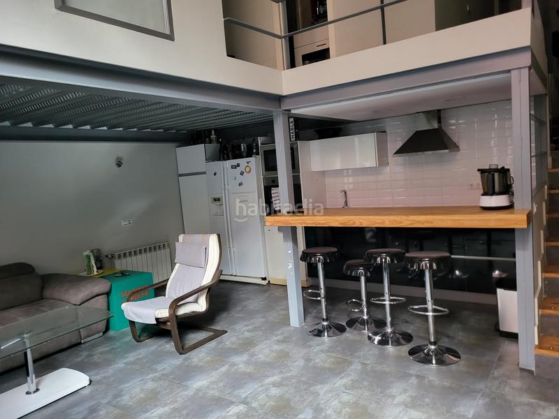 Foto 5c65a8fc-defe-4558-b382-6679887b9d4c. Loft amb xemeneia calefacció a Valdeacederas Madrid