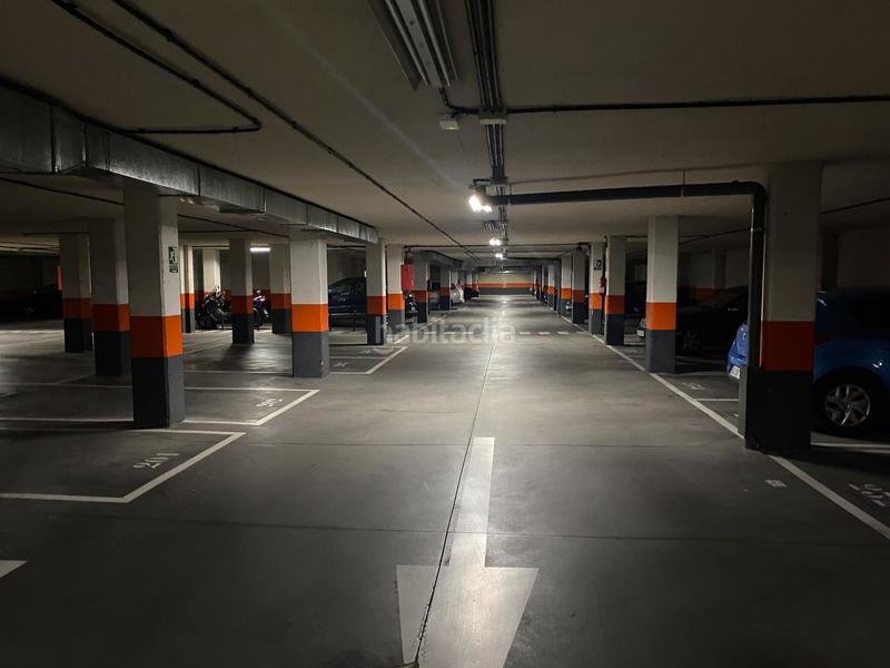 Foto d518a600-12e0-467c-b0ee-f5fd84a51cb8. Aparcament cotxe a calle obanos 12a a Las Tablas Madrid